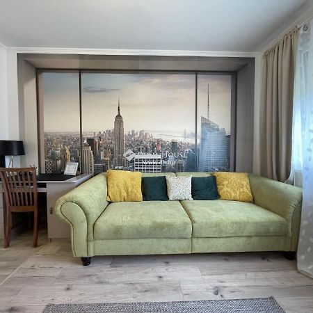 Ybs Apartman Appartement Zalaegerszeg Buitenkant foto