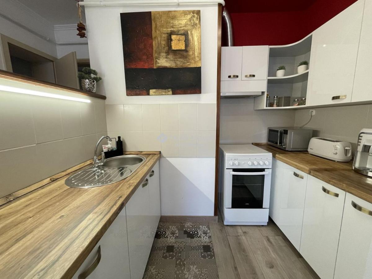 Ybs Apartman Appartement Zalaegerszeg Buitenkant foto